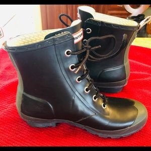 Hunter Black Boots - Size 8